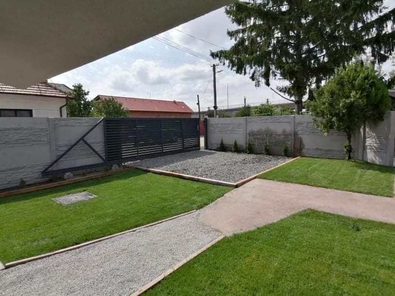 Vikendovy Dom Hlboka Villa Дунавска Стреда Екстериор снимка