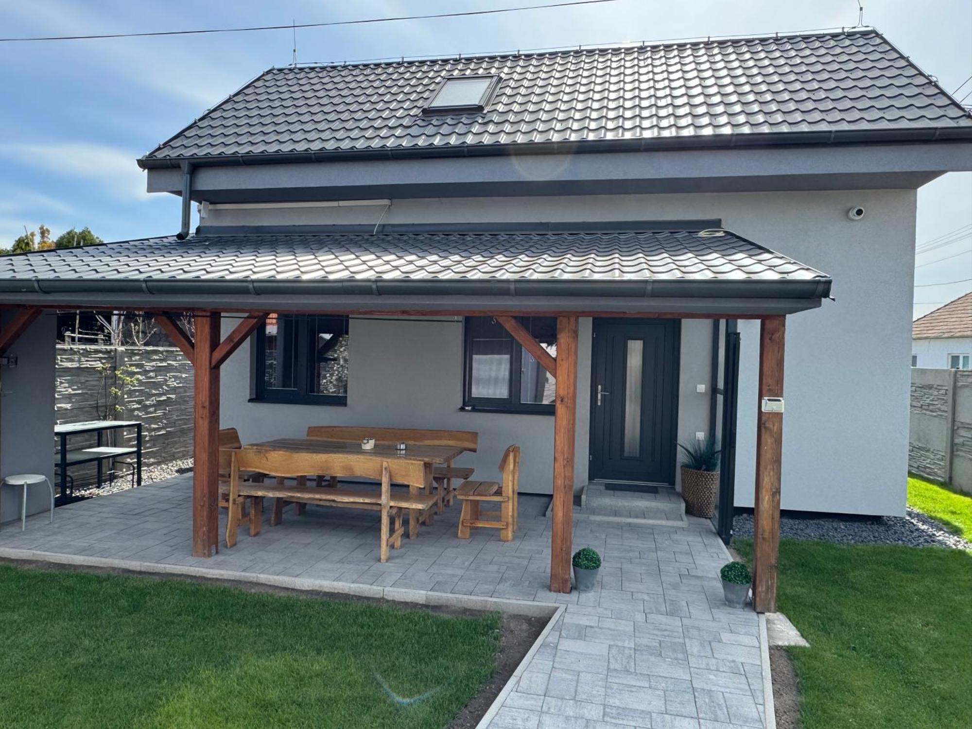 Vikendovy Dom Hlboka Villa Дунавска Стреда Екстериор снимка